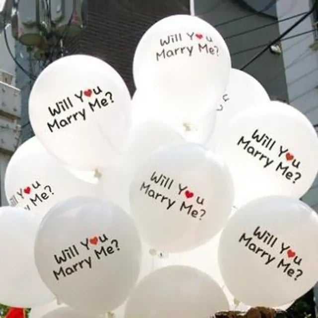 „Willst du mich heiraten?“-Ballons