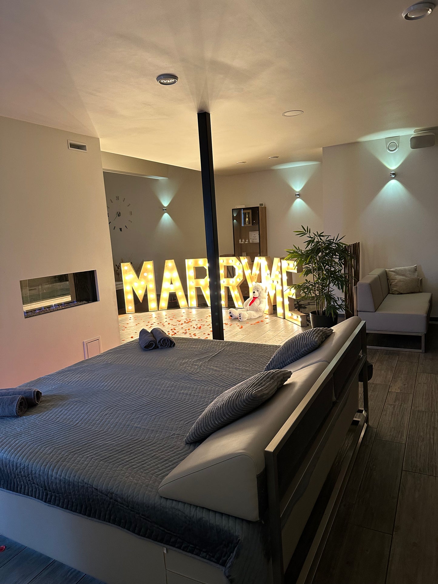 Deluxe Spa Suite