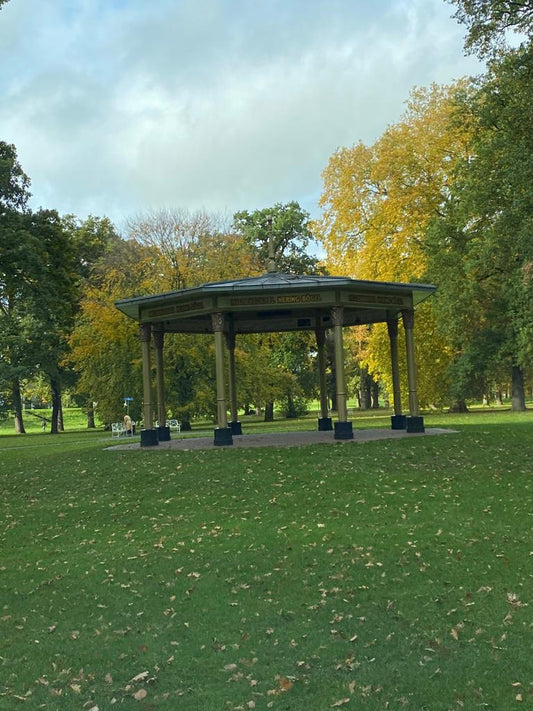 Tempel in het park